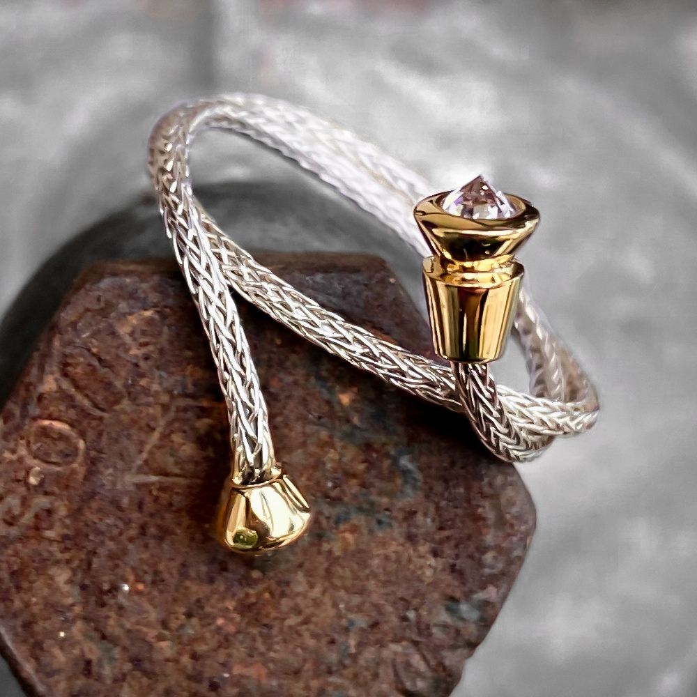 Bague Cosmo - Or jaune 18 carats, deux diamants
